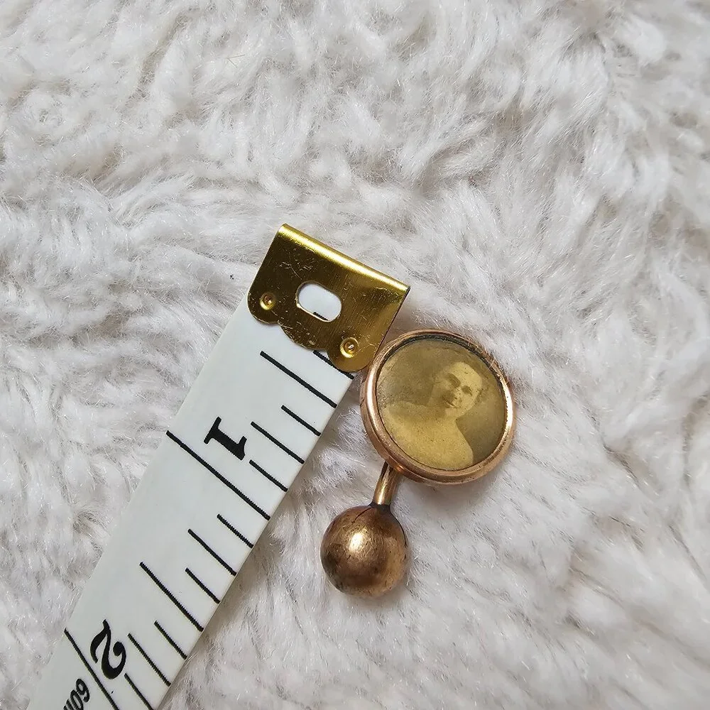 Antique Photograph Cufflink 1800s Sweetheart Mourning Jewelry Vintage Gold Tone